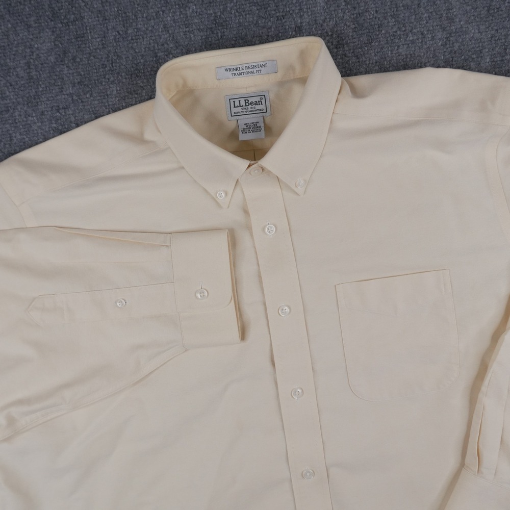 L.L. Bean Button Down Shirt Mens 17.5-33 Cream Wrinkle Resistant Traditional Fit